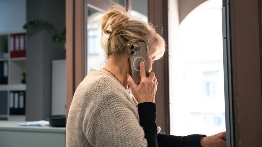 Persönliche telefonische Beratung statt anonymer Hotline